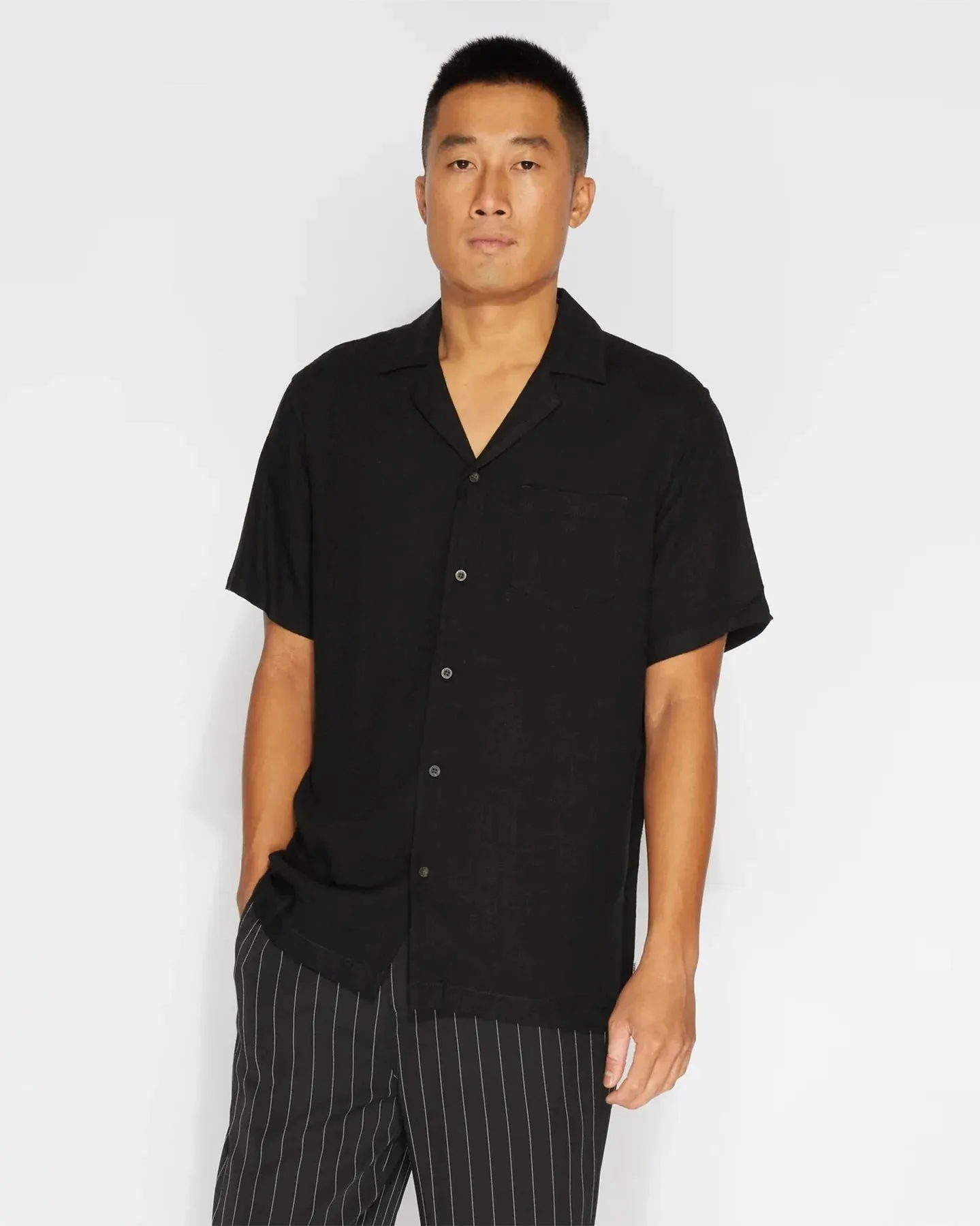 Brighton S/S Woven Shirt - black