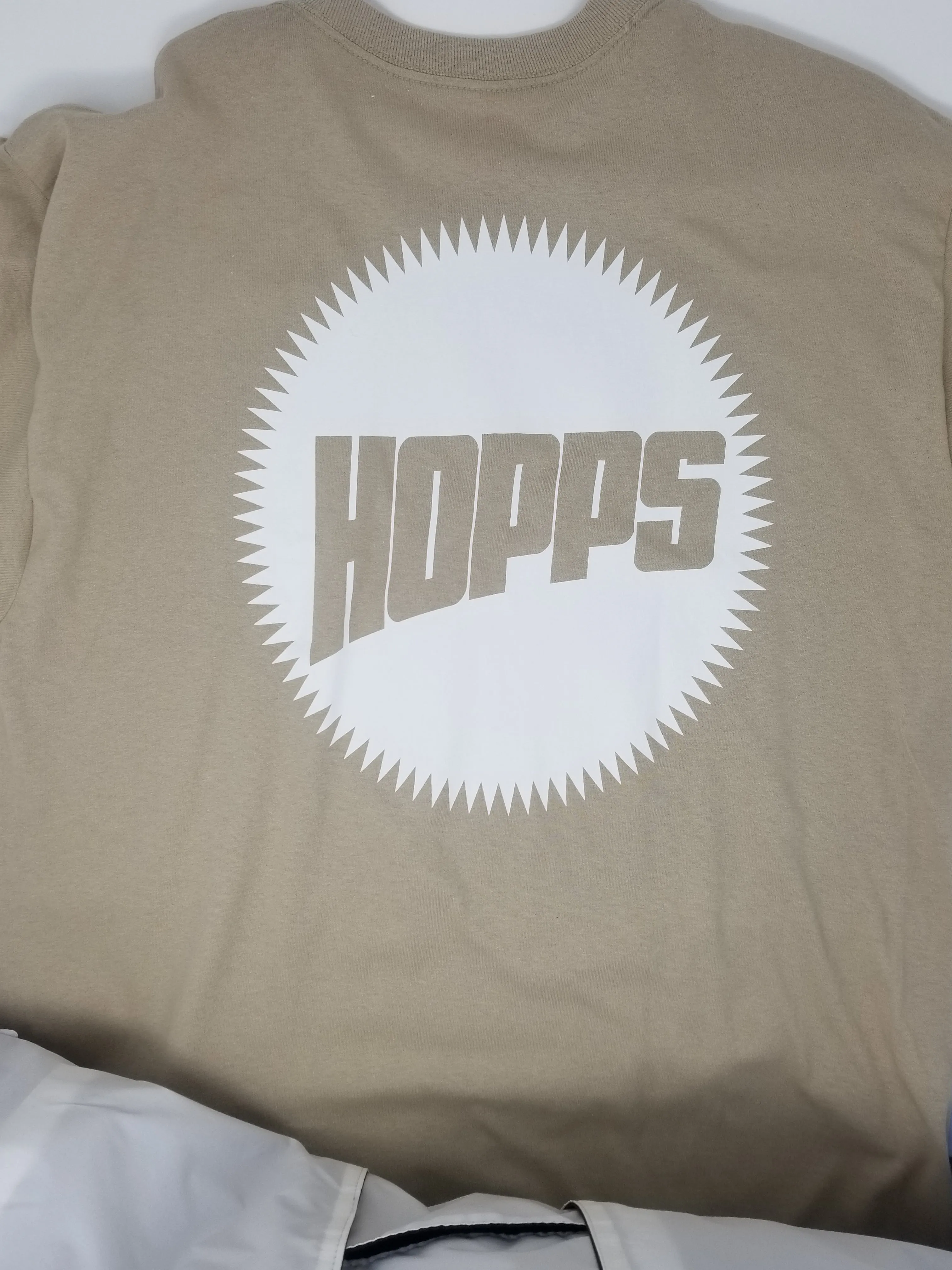 HOPPS SUN LOGO TEE - SAND