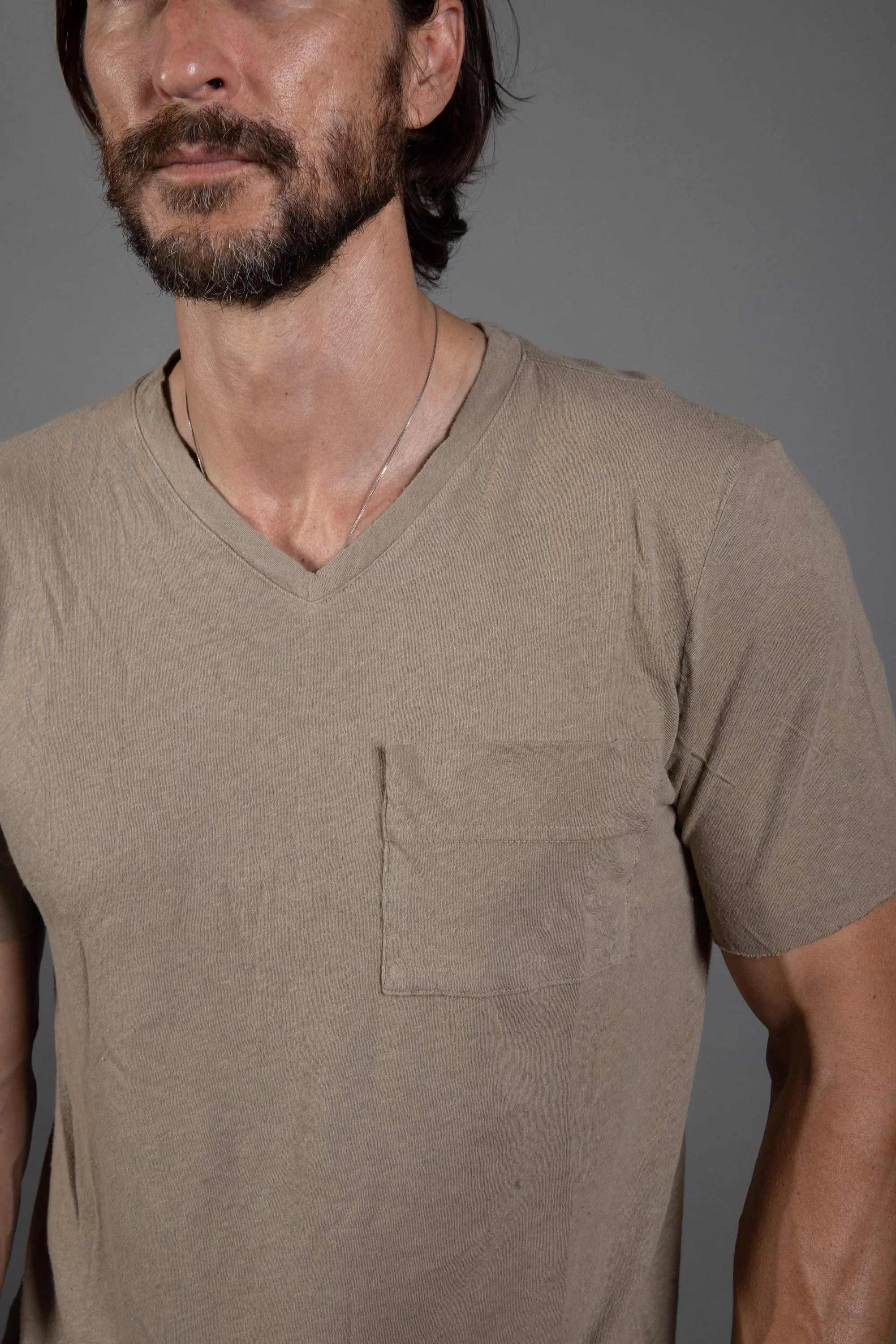 Men's Warren Wide Pocket Cotton Linen V-Neck Tee